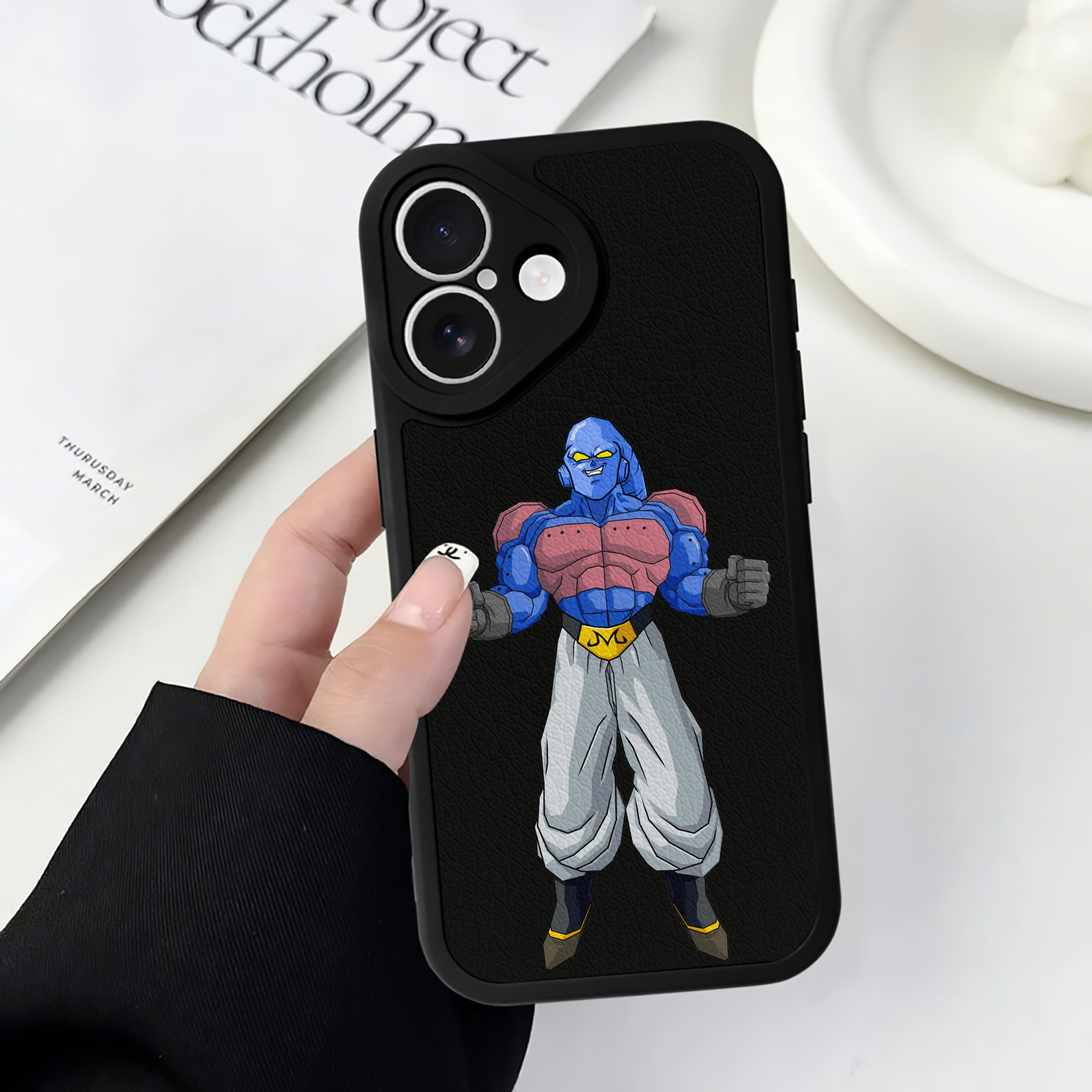 （画像用） ドラゴンボール 魔人ブウ DRAGON BALL Majin Buu 【iPhone 16シリーズ対応】シリコンスマホケース（レザー調） 材質：シリコン